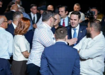 Lumir Abdixhiku publikon video – ja momenti kur e kupton se vazhdon si kryetar i LDK-së
