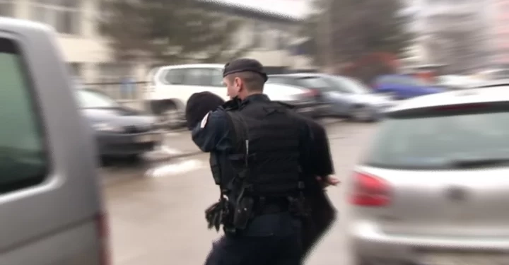 Këta janë dy serbët e arrestuar për krime lufte në Kosovë
