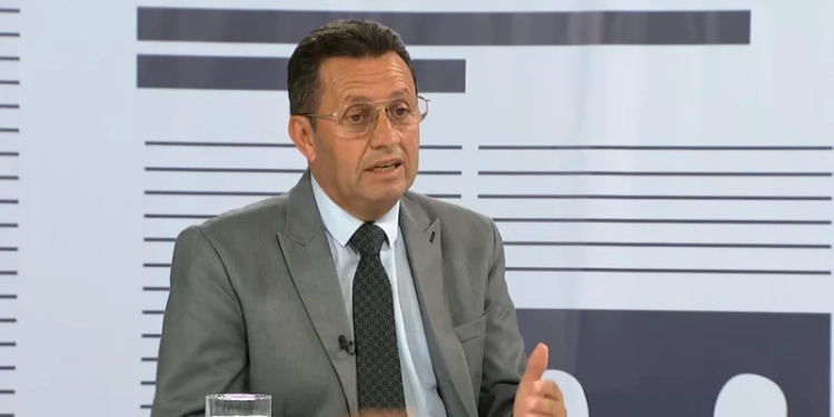 Islami: Politikat e Vuçiqit ndryshojnë në formë, jo në përmbajtje – qëllimet të njëjta me ato të Millosheviqit