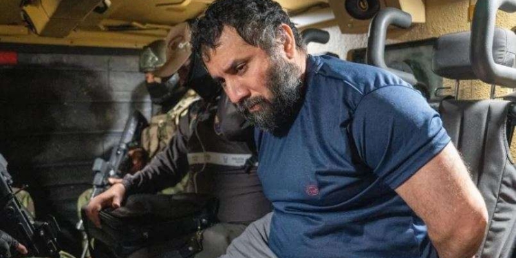 Persona të maskuar si policë vrasin vëllain e bosit të drogës në Ekuador