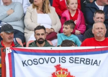 Skandal në Champions League! Tifozët serbë shfaqin sërish banerin “Kosova është Serbi”