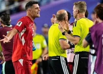 Granit Xhaka kritikon arbitrin: Përjashtimi i Embolos e vendosi ndeshjen