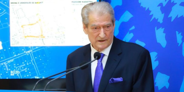 Berisha akuzon Ramën për heshtje ndaj deklaratave të ministres serbe: Po mbron Vuçiqin