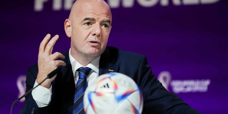 Infantino sqaron bisedën me Trump për rastin e Balogun: FIFA mban qëndrim për pavarësi