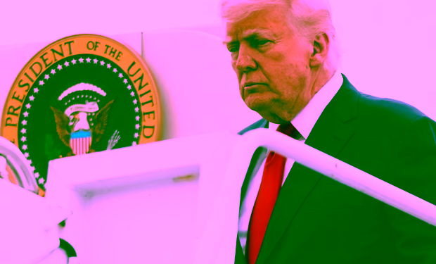 Irani godet dy cisterna në Hormuz nën shoqërimin e SHBA-së, Trump mbledh kabinetin për të diskutuar luftën