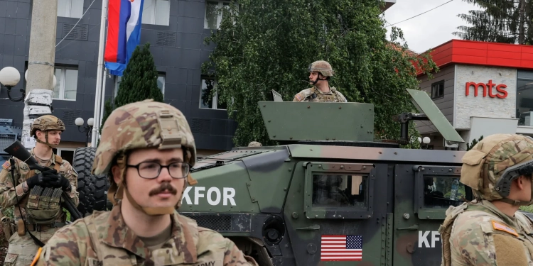 NATO vlerëson përmirësim të situatës së sigurisë në Kosovë, ndryshon pozicionimin e KFOR-it