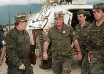 Vdes krimineli Ratko Mladiq, i dënuar për gjenocid në Srebrenicë