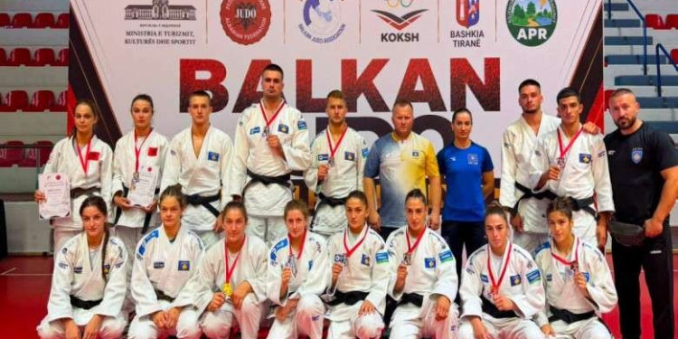 Kosova shkëlqen në Kampionatin Ballkanik të Xhudos, fiton nëntë medalje
