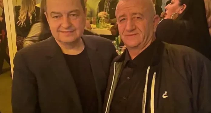 Publikohet fotografia e oficerit të BIA-s, Zelimir Matoviq, rekrutuesit të Fehim Sali