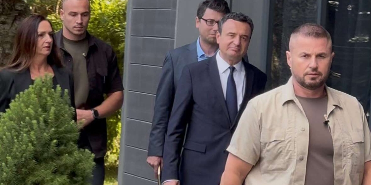 Kurti para takimit me Abdixhikun: Po shkojmë me pozitivitet dhe mirëbesim