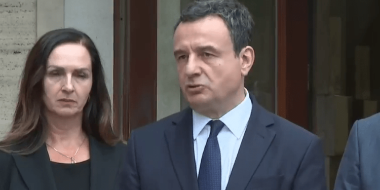 Kurti deklarohet pas takimit me Abdixhikun