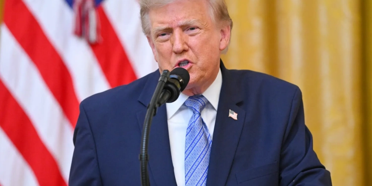 “Nuk kërkoj falje”, Trump mesazh amerikanëve për rritjen e naftës