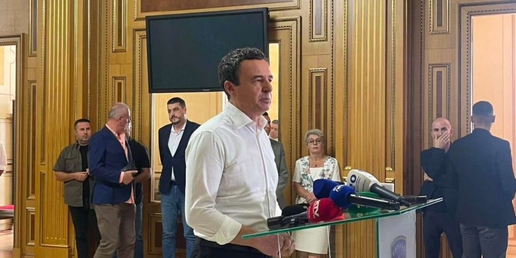 Kurti: Nëse gjuajtja me vezë është çmimi që unë duhet ta paguaj që ata të vijnë në takim, jam i lumtur ta paguaj