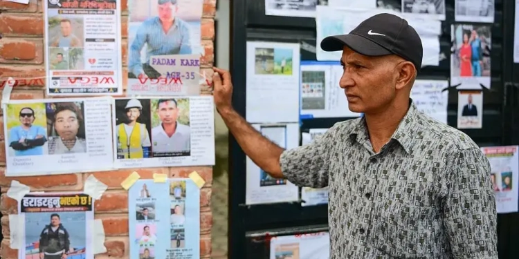 Vajza 5-vjeçare gjendet e gjallë nën rrënoja pas përmbytjeve në Nepal, ribashkohet me prindërit