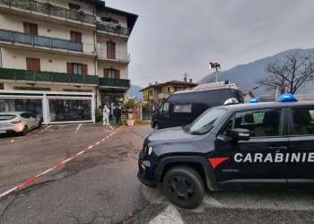 Krim tronditës: 83-vjeçari dyshohet se vrau djalin e tij me thikë kuzhine në Itali