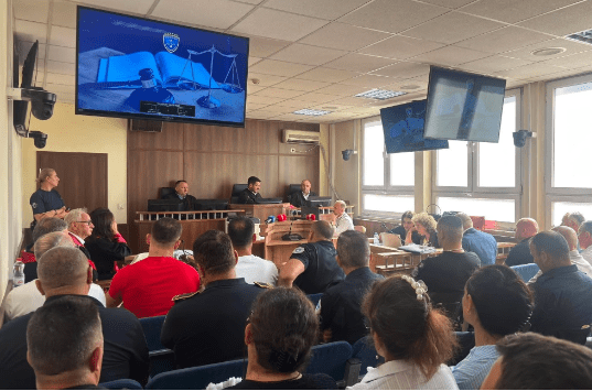 Rigjykimi për vrasjen e trefishtë në Gllogjan – Gjykata pranon si provë videon e Kreshnik Mehmetajt me armë