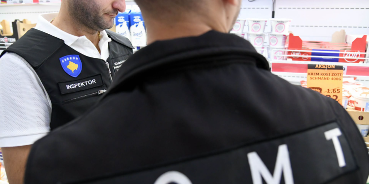 Inspektorati vazhdon kontrollet, tërhiqen nga tregu produkte me yndyrë bimore