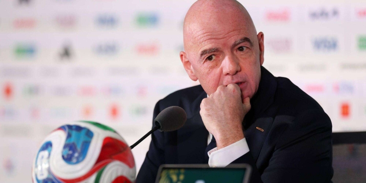 Shefi i FIFA-s në rrezik për postin – raportohet se i premtoi Marokut finalen e Botërorit 2030 për të shpëtuar karrigen