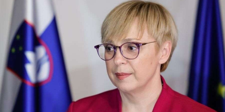 Skandal në Slloveni: Presidentja përballet me dyshime për lidhje me Rusinë