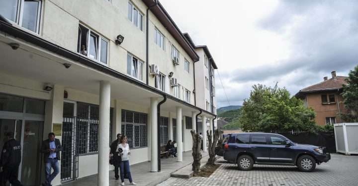 Vrasja me thikë në Mitrovicë, Arben Spasollit i vazhdohet paraburgimi edhe për dy muaj