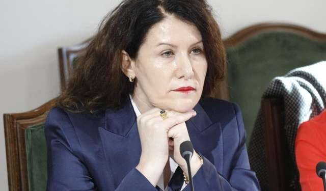 Arrest shtëpie për Vlora Hysenin- Ajo ndodhet në Baku të Azerbaxhanit kur u kontrollua banesa e saj