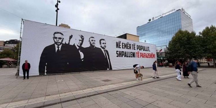 Shkurte Fejza e Arif Vladi performojnë, skenari për marshin e sotëm