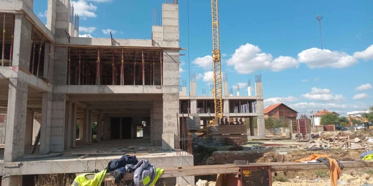 Inspektorati urdhëron ndalimin e punimeve në një objekt ndërtimi në Drenas
