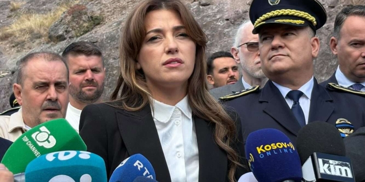 Haxhiu: Nuk mund të vazhdohet tutje në asnjë proces pa dorëzuar Serbia terroristët e Banjskës