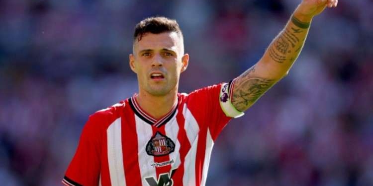 Granit Xhaka nën hetime nga Prokuroria e Luzernit, dyshohet për falsifikimin e certifikatës së COVID-it