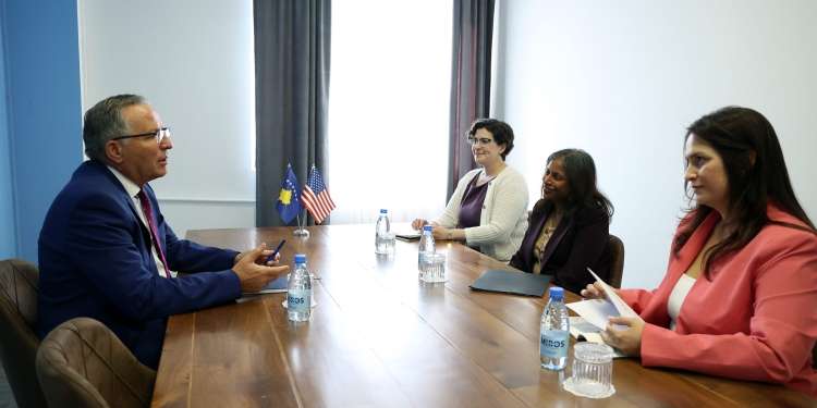 Hamza takon Prattipatin: Zvarritja e konstituimit të Kuvendit po e thellon krizën institucionale
