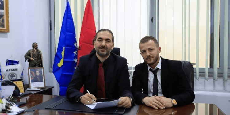 Në mesin e pesë të arrestuarëve për pronën milionëshe në Fushë Kosovë raportohet se është edhe drejtori i Prebrezës