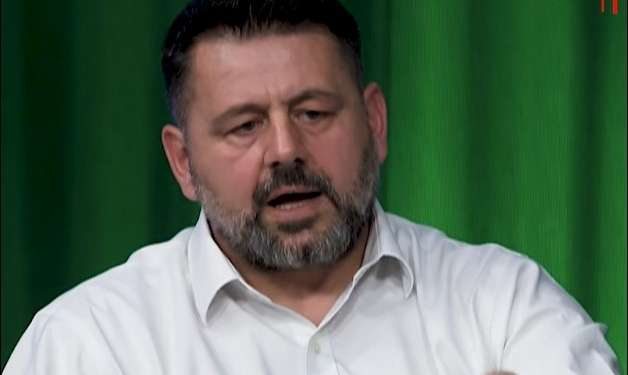 Bekë Berisha: Lumiri dhe Vjosa po dalin se po e raportojnë Albin Kurtin