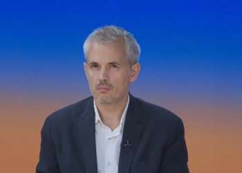 Agon Maliqi: Kurti e sheh krizën si komoditet politik, synon konsolidimin e pushtetit