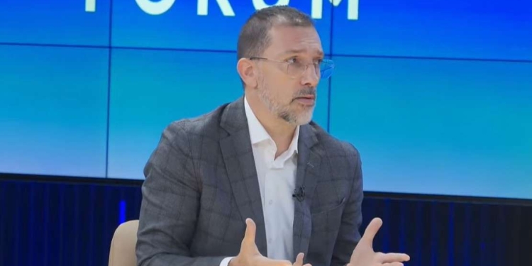 Dardan Sejdiu: Nuk mund të flasim për Kosovën dhe Pavarësinë pa emrat e burrave që sot janë në Hagë