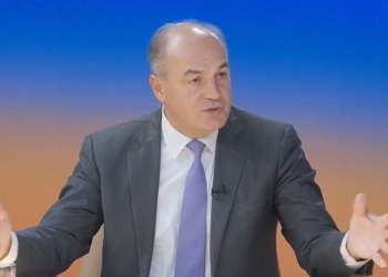 Hoxhaj: Ligji për Specialen nuk duhet të lidhet me çështjen e Presidentit