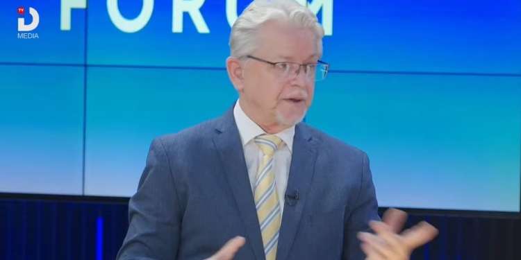 Dugagjin Gorani: PDK ka mbetur pa kamp, partitë po synojnë zgjedhjet nga mungesa e zgjidhjes