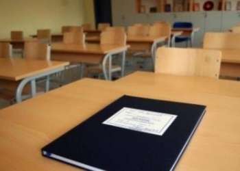 Mësimi filloi por ditarët munguan- Ministria e Arsimit lë pa ditarë disa shkolla
