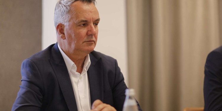 Imri Ahmeti i dërgon mesazh Abdixhikut: Të dëgjosh para se të vendosësh, fyerjet e linçimet nuk janë vlera të LDK-së