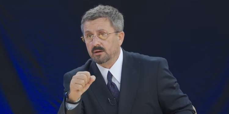 Jeton Zogjani i drejtohet Hoxhajt: E din edhe ti që zgjedhja e Presidentit s’bëhet