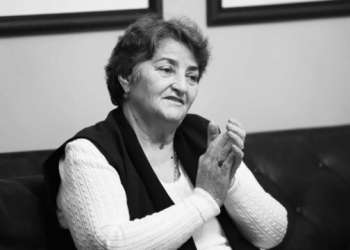 “Përjetë të pikëlluar për ty Nanë”, Besnik Tahiri njofton për ndarjen nga jeta të nënës së tij