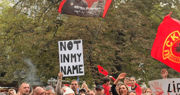 ‘‘Jo në emrin tim’’-Protesta kundër dënimit të ish-krerëve të UÇK’së edhe në Frankfurt