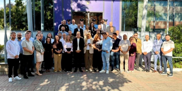 PDK dhe Aleanca kërkojnë konstituimin e Kuvendit, akuzojnë Kurtin për bllokadë institucionale