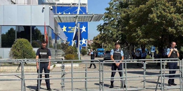 Policia jep detaje pas protestës në Prishtinë: Përfundoi pa incidente