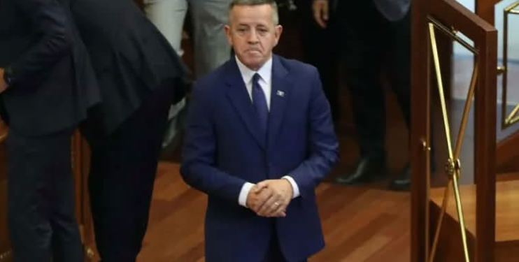 Mustafa bën thirrje për koalicion LVV-PDK: Kosovës i duhet unitet dhe drejtim i ri