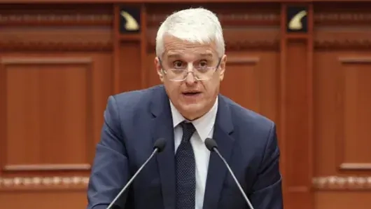 Ish-kryeministri shqiptar i rënduar nga dënimi i Thaçit: Hashimi ishte luftëtar, krenar që e kam mik!
