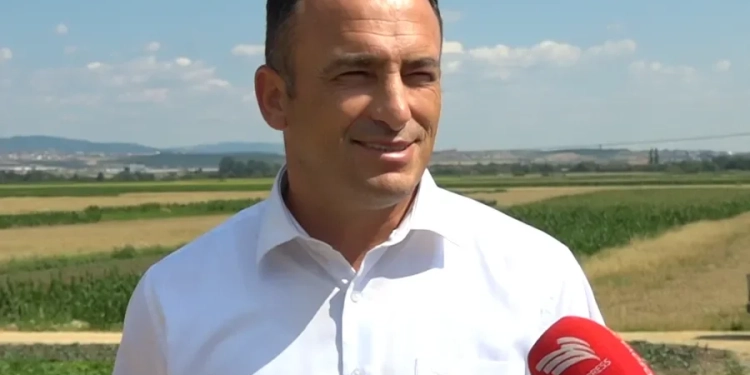 Kryetari i Obiliqit, Halil Thaçi thotë se është kërcënuar me jetë nga një drejtor i komunës
