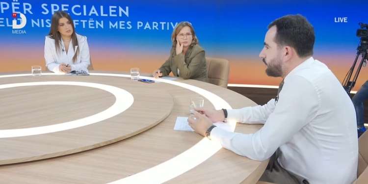 Përplasje në “Forum”/ Shabiu e quan Kurtin “lojtar politik”, Pantina “kjo nuk është lojë futbolli”