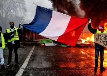 Mbi 400 mijë protestues në rrugët e Francës, marshimet shoqërohen me përplasje e arrestime masive