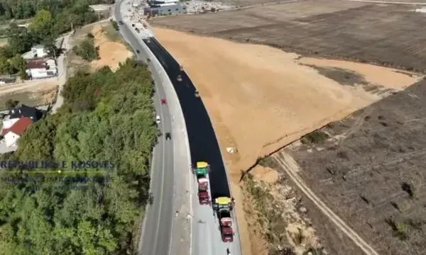“Ta çojmë sa më shpejt drejt përfundimit”, Dimal Basha tregon se u asfaltuan edhe 1.5 km në rrugën Kijevë- Zahaq