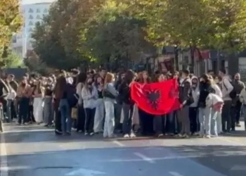 Protesta në Tiranë, blindohet kryeministria, mbi 2 mijë policë në terren, dronë dhe agjentë civilë
